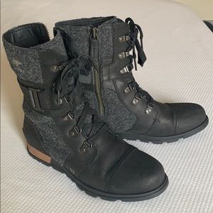 Sorel “Major Carley” black & gray combat boots